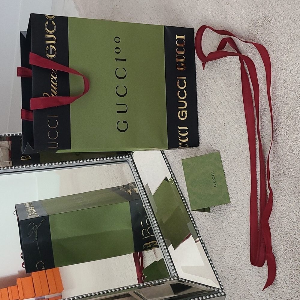 Gucci Bag, Ribbon & Receipt Holder!